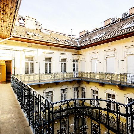 Luxury Paulay Street Apartment Boedapest Buitenkant foto