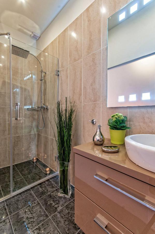 Luxury Paulay Street Apartment Boedapest Buitenkant foto