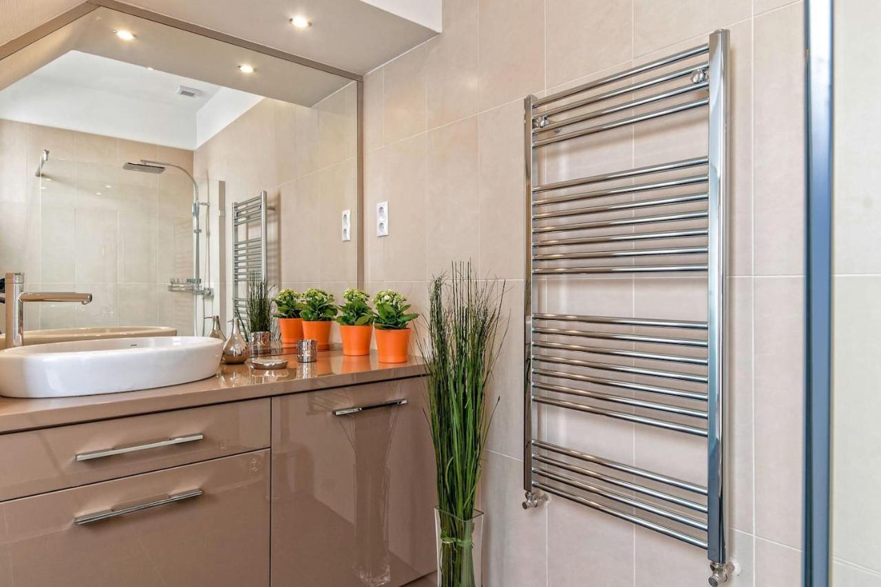 Luxury Paulay Street Apartment Boedapest Buitenkant foto